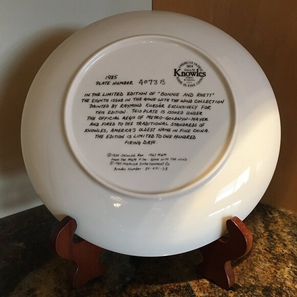 2/$40 Gone With the Wind Collection 'Bonnie and Rhett' Raymond Kursar - Picture 4 of 7
